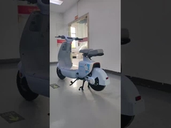 Las bicicletas y motocicletas eléctricas se venden bien en Vietnam