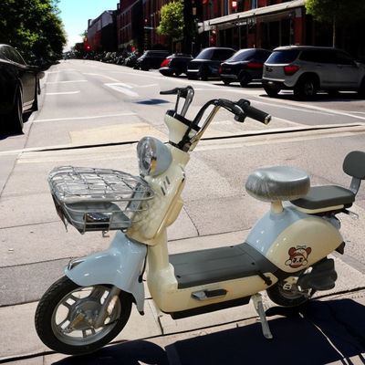 Cool Style Electric Motorcycle Family Use City Motorbike Electric 48V20A Lithium Battery Electric Scooter